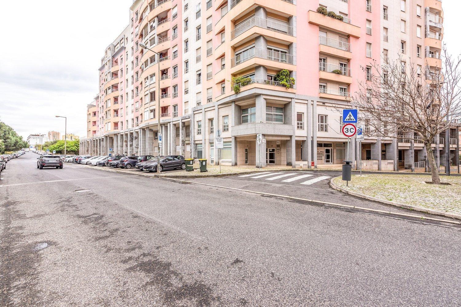 Guestready - Laranjeiras Family Home ลิสบอน ภายนอก รูปภาพ